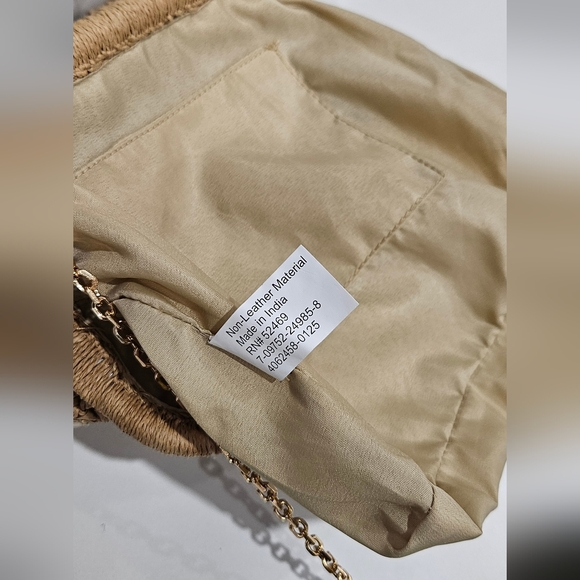 Embellished Beaded Shells and Faux Pearls Straw Frame Clutch Natural Handbag - Picture 9 of 9